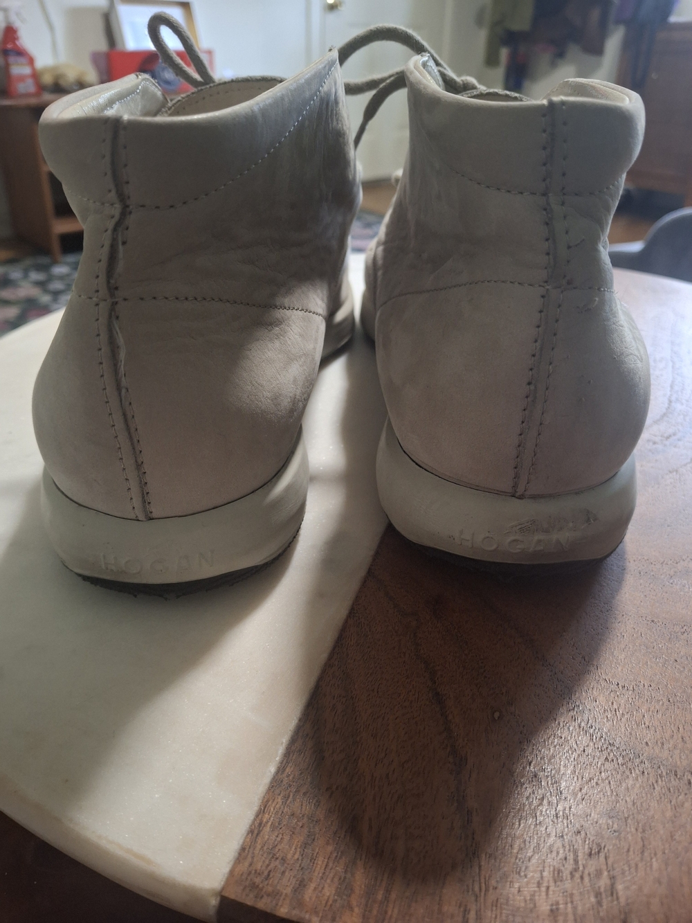 Hogan Men’s Chukka Boots in Beige Suede - Picture 3 of 4